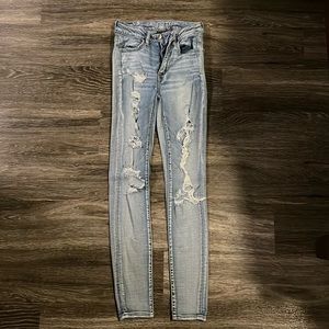 American Eagle distressed skinny jean